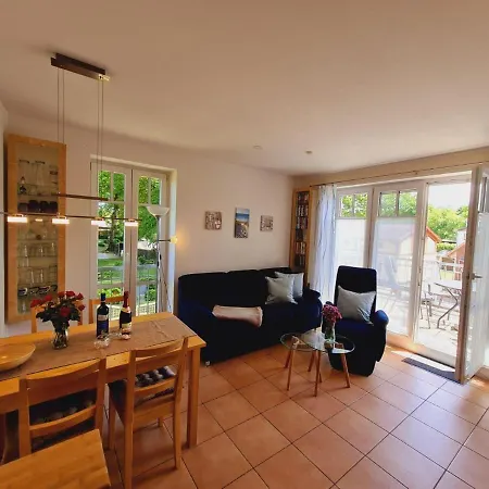 Appartement Strandlaeufer Rosita Mit Garten Rerik