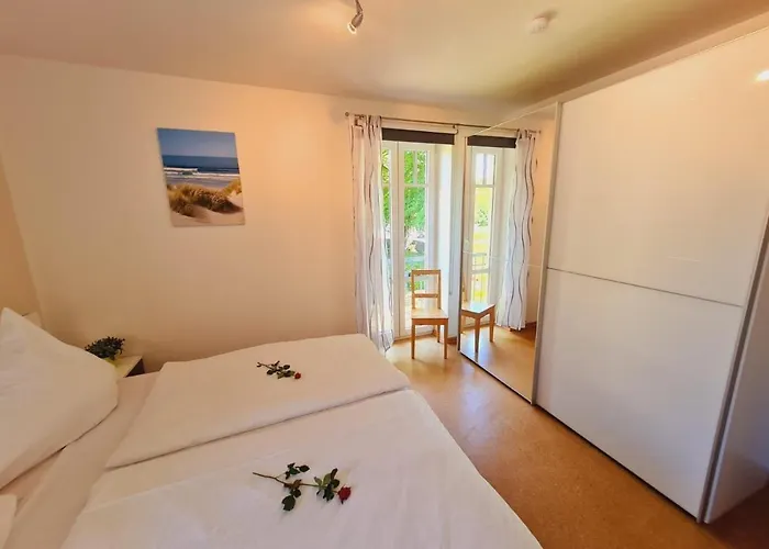 Strandlaeufer Rosita Mit Garten * רריק